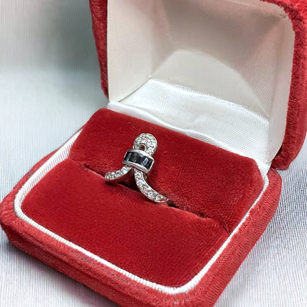 🌺Unique Sterling Spinel & CZ Ring
